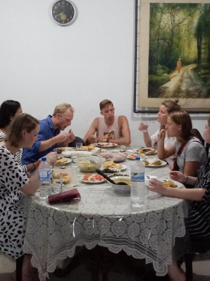 Helena Hostel ディックウェラ エクステリア 写真